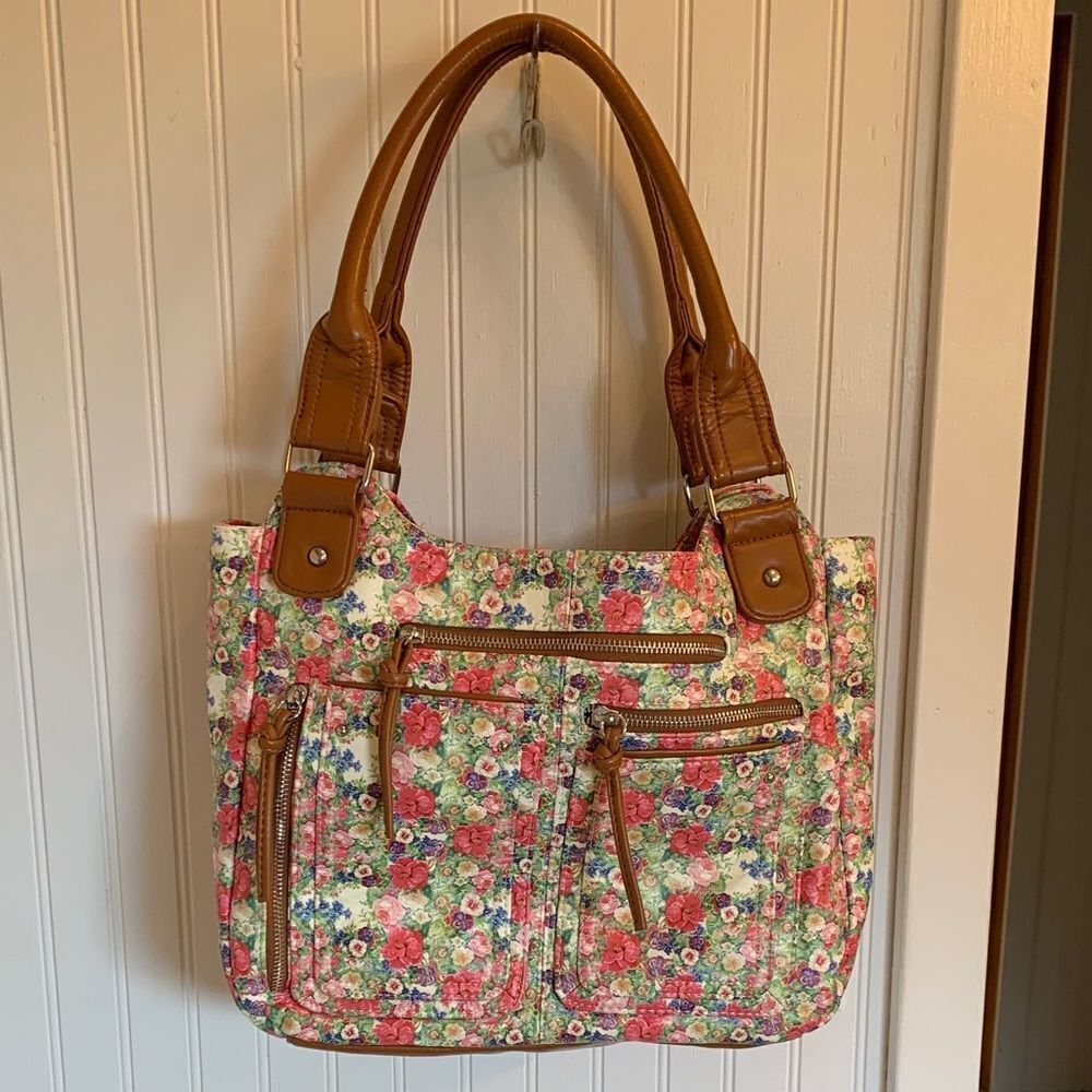 New - Lululemon print shoulder bag